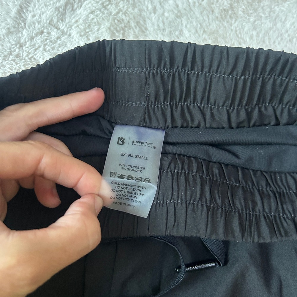 Buffbunny‎ Collection Breezeful Mid Rise 2-1 Shorts size XS Lined Black NWT - Picture 4 of 7